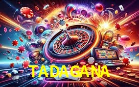 Escena dinámica inspirada en casino con iluminación TADAGANA, cartas, fichas e íconos de juegos digitales en un espacio moderno de juegos.